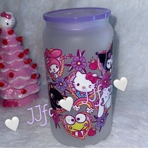 Hello Kitty and Friends 16oz 🩵 ( straw is included)